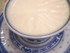 招牌双皮奶任意配-广信牛奶甜品世家(台东店)