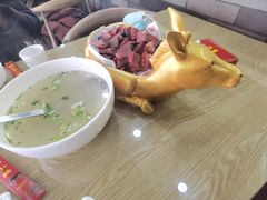 -乔家小院•本地小海鲜•非遗驴肉(万年泉路店)
