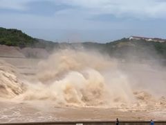 -黄河小浪底水利枢纽风景区