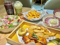 -星巴克臻选(威海威高广场店)