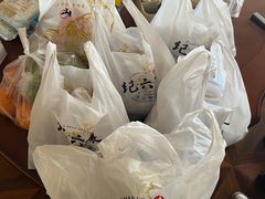 -王浩儿纪六孃甜皮鸭(乐山总店)