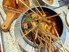 -小董哥烤串·爆汁大油边(故宫店)