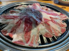 -唯成•韩国炭火烤肉 유성고기