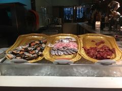 中餐烧烤品种，中餐刺身都没有性价比很低-宁波石浦豪生大酒店·自助餐厅