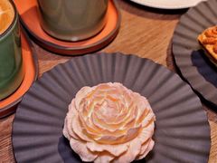 -潮一不贰·法式甜品·生日蛋糕·西式简餐(外滩店)