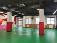 -悦动体能篮球羽毛球网球(三里河店)