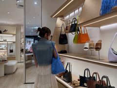 -王府井百货(中州中路店)