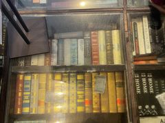 -钟书阁(松江泰晤士小镇店)