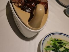 -八府香鸭·啫啫煲(华山路店)