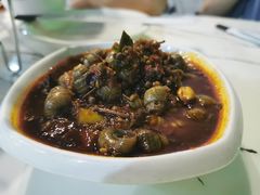 -凤凰路何眼镜香辣蟹(花果园店)