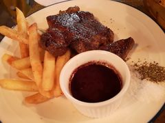 -羽深肉铺 Steak & Wine
