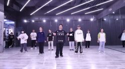 -CASTER跳舞俱乐部
