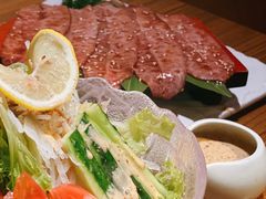 -炼火烤肉店