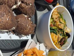 -W COLLECTIVE  DESSERT SHOP
