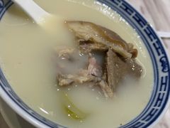 -香港百合居(LCM置汇旭辉广场店)