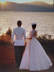 -乐派诗婚纱摄影