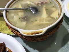 -侬佳蒸菜馆(听潮店)