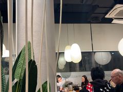 -莲餐厅·湖北菜·潜江小龙虾店(愚园路店)
