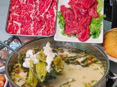 -德林酸菜鱼火锅(南丹店)
