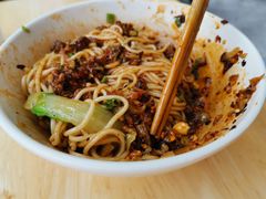 -秦云老太婆摊摊面(蓝光锦绣店)
