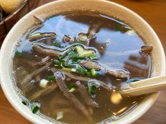 -佬钱湾仔(衣裳街店)