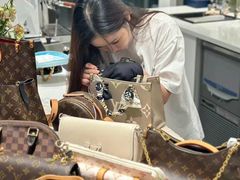 -聚云奢二手奢侈品黄金手表包包回收·中古店(三里屯总店)