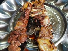 -烤肉小伙烤肉店