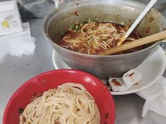 -铁锅哥米线