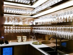 -wineapp葡萄酒餐吧(外滩金融中心店)