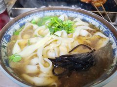 -老广烧烤(骆驼山康馨园店)