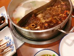 -亿诣蝎府炸酱面羊蝎子火锅(酷车小镇店)