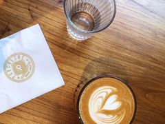 拿铁-Punchline Coffee&Roaster(同济大学店)