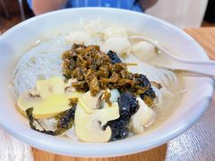 -老滕家过桥米线(金鱼胡同店)