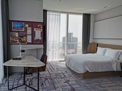 -大连星海皇冠假日酒店