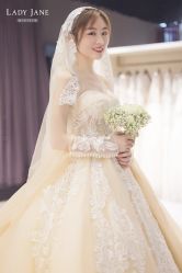 -Lady  Jane高端婚纱礼服馆