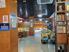 -缦咖电竞酒店(北京鸟巢红军营地铁站店)