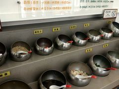 -毛辣果·贵州红酸汤牛肉火锅(西单店)
