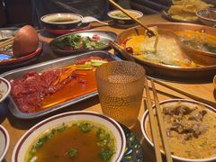 -洱火云南酸菜牛肉火锅(石景山当代商城店)