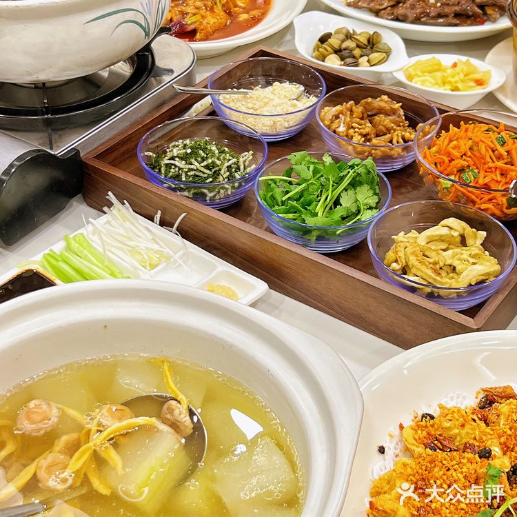 来泉州一定要来这家老牌海鲜餐厅吃烤鹅！