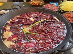-黄潇洒老火锅(九眼桥宏济巷店)