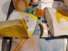 -麦当劳(杭州西湖银泰百货店)