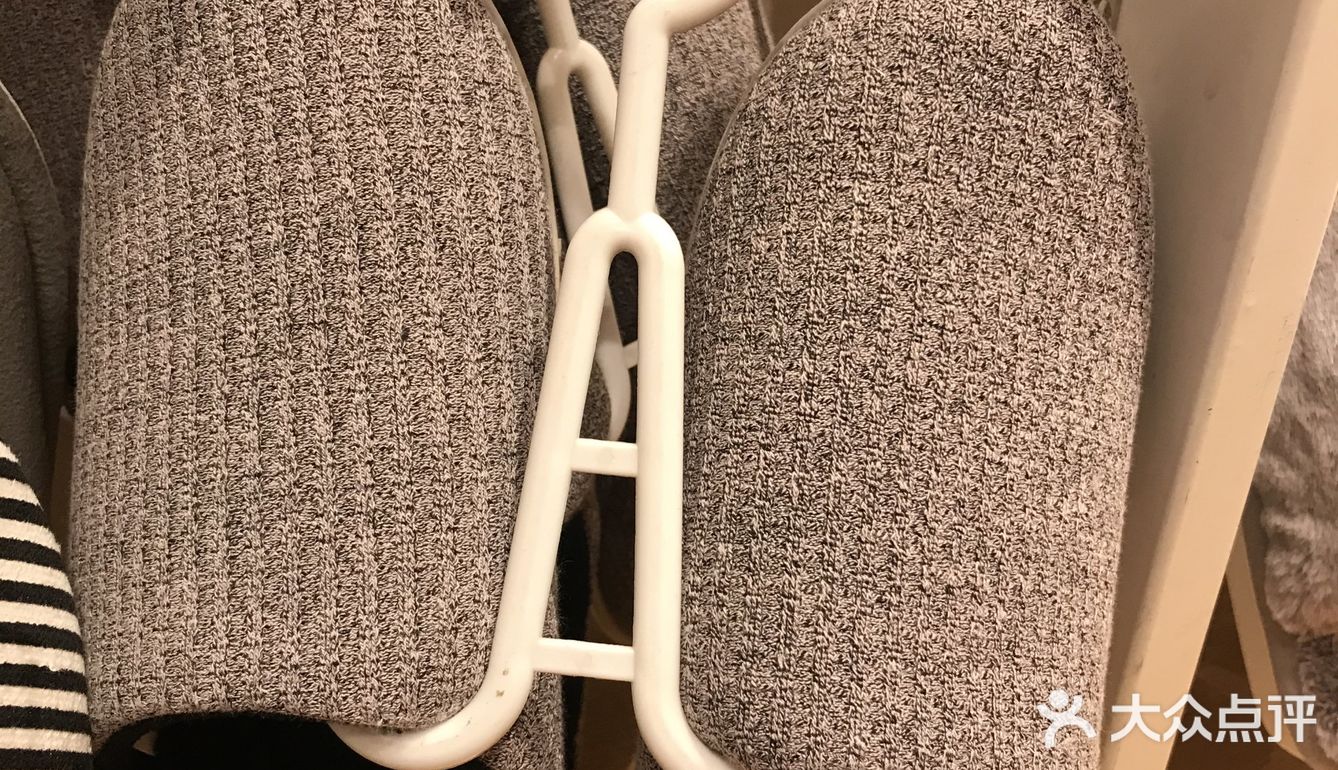 好可爱的拖鞋啊[胜利]
