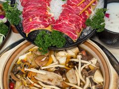 -土连锅·现熬养生汤锅(梁家巷店)