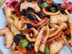 -崴海渔村(虹梅路店)