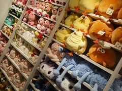 -名创优品(北京新中关购物中心地铁层店)