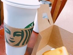 金钻凤梨拿铁-星巴克臻选(南京金茂览秀城店)