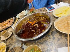 -肖肖酸萝卜鱼火锅(总店)