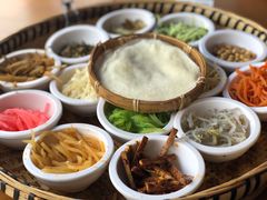 -包整·丝娃娃(一览甲秀楼风景店)