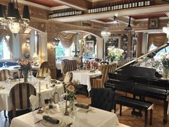 -火车头法国西餐厅