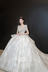 点击看大图 -艾拉·女王婚纱礼服馆